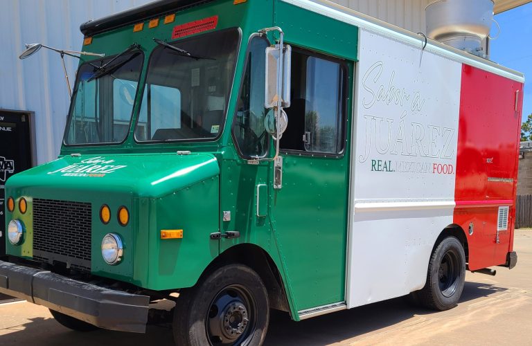 A Custom Branded Full Wrap for a Food Truck by WrapTint